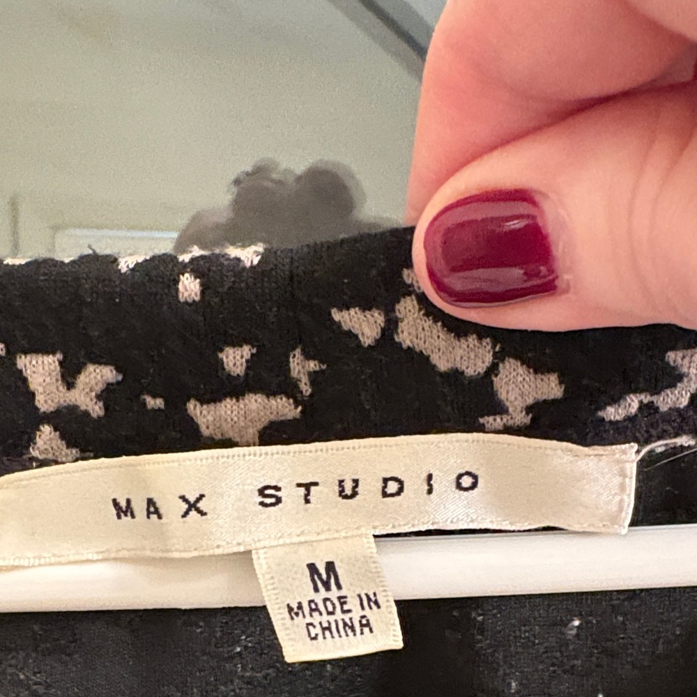 Max Studio Black and Cream Geometric Dress - Picture 2 of 3